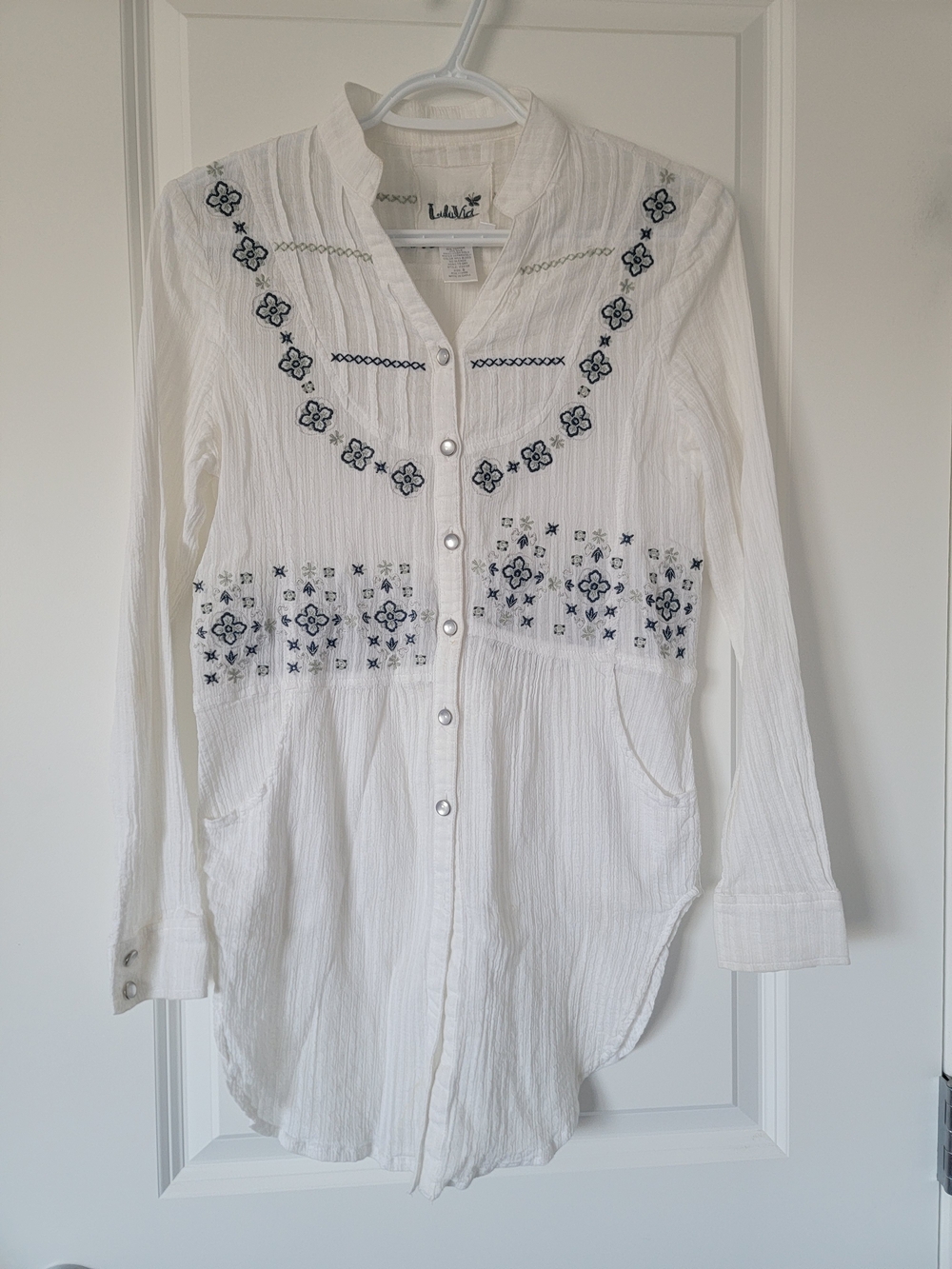 LuluVia Embroidered Cotton/Silk White Top with Navy Accent